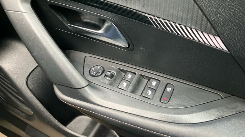 Peugeot 2008 1.2 PureTech 130 Allure 5dr Petrol Estate